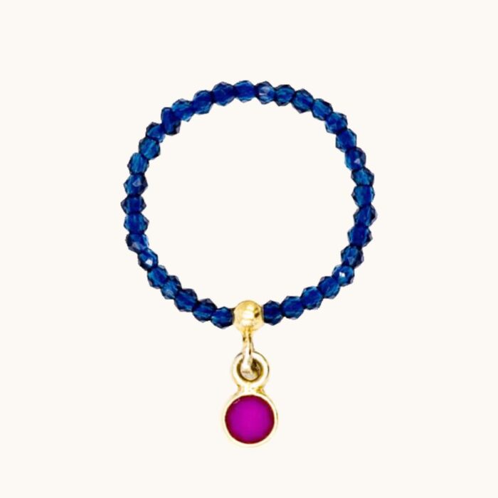 PE66 Pierścionek elastyczny ze spineli oraz rubinu w okuciu pozłacanym 24K