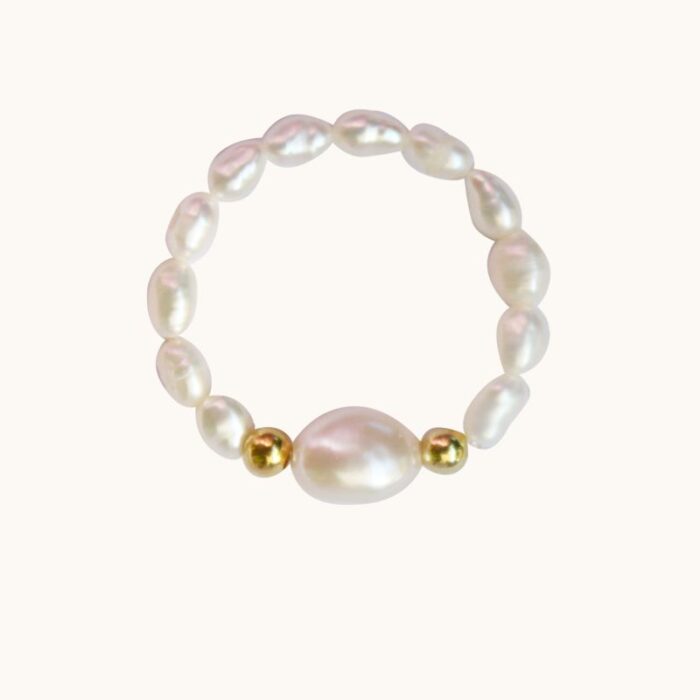 PE78 Pierscionek elastyczny z pereł i srebra pozłacanego 24K