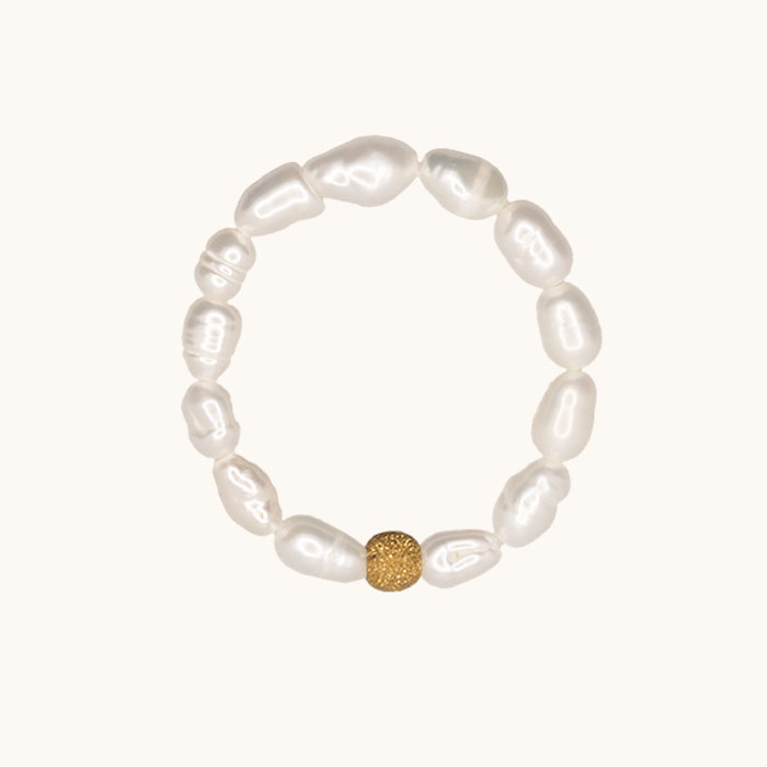 PE89 Pierścionek elastyczny z pereł z oczkiem ze srebra pozłacanego 24K