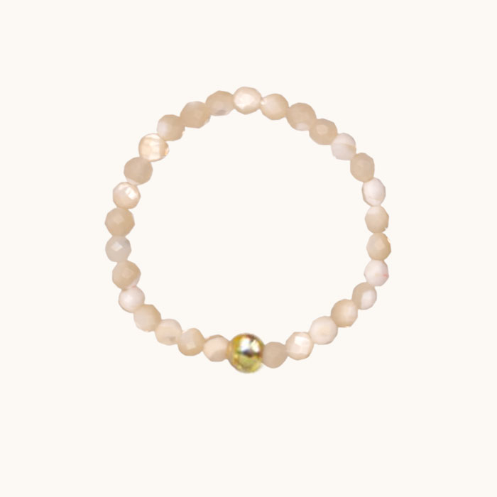 PE91 Pierścionek elastyczny z masy perłowej i srebra pozłacanego 24K