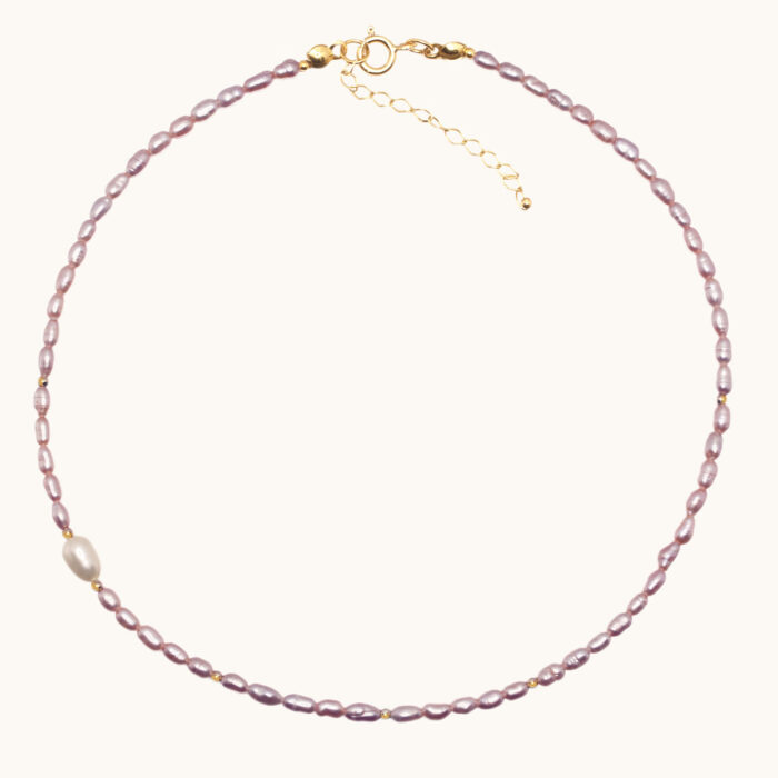 N83 NASZYJNIK Z PEREŁEK FIOLETOWYCH ORAZ SREBRA POZŁACANEGO 24K