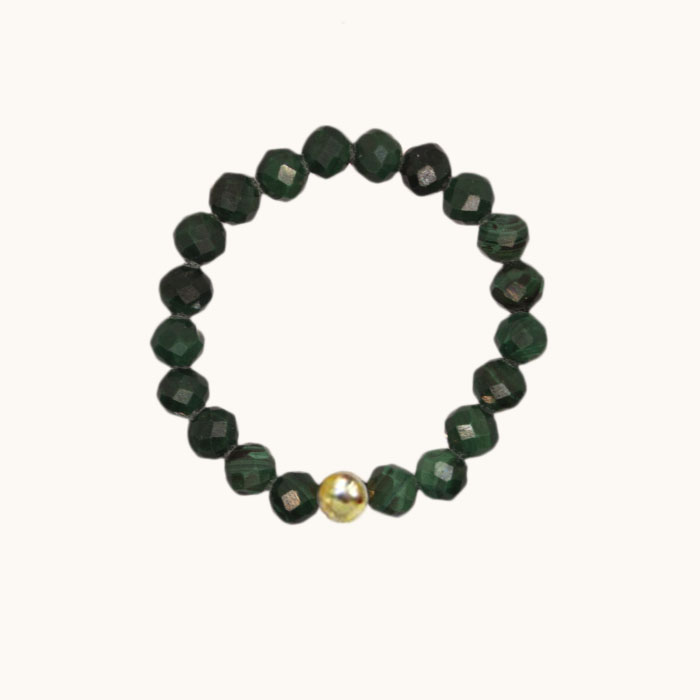 PE101 Pierscionek elastyczny z malachitów i ze srebra pozłacanego 24K