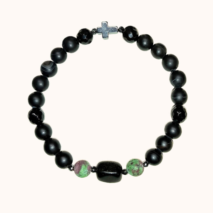 BME46 BRANSOLETKA ELASTYCZNA Z AGATU, ONYKSU, HEMATYTU ORAZ Z ZOISYTU Z RUBINEM